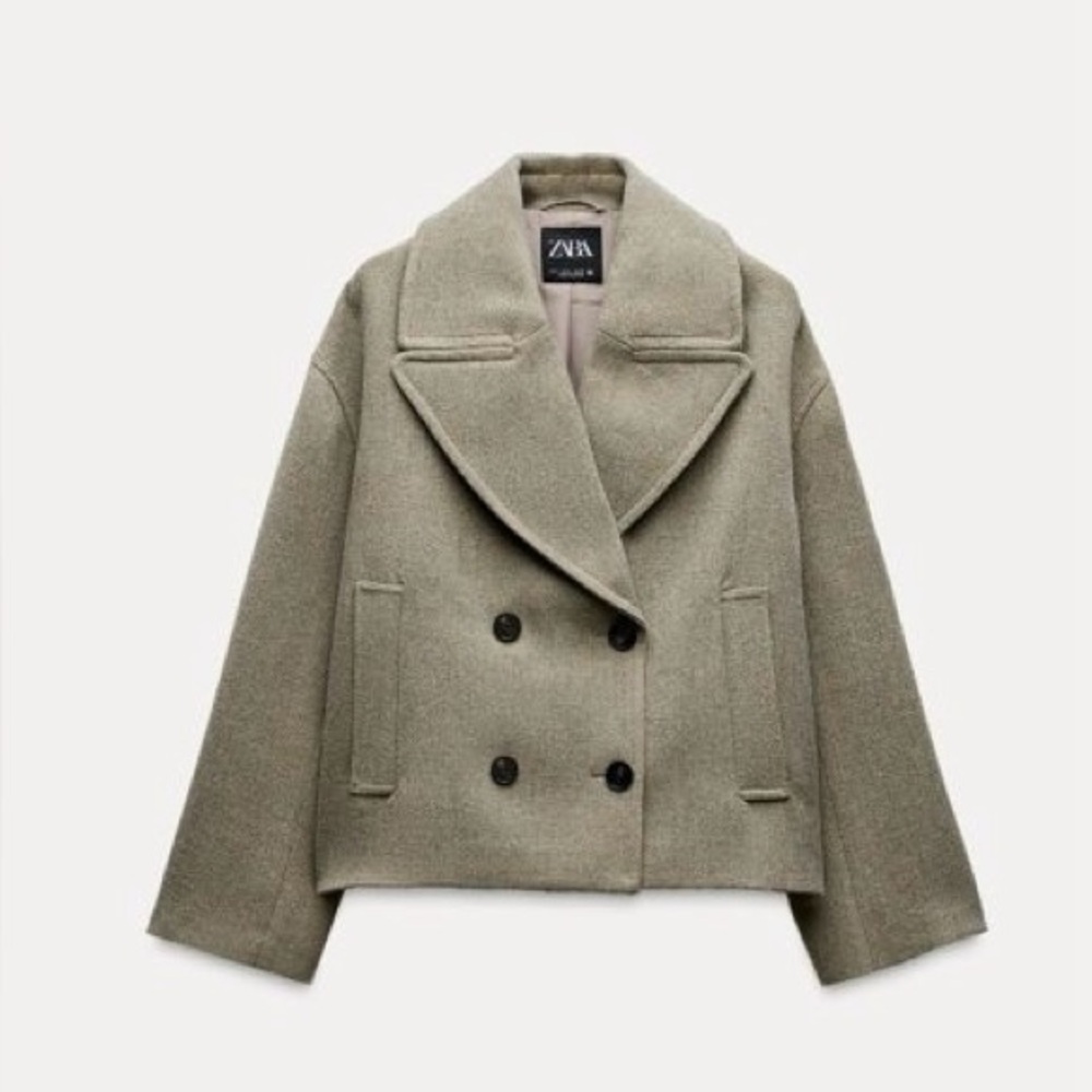 NWOT Zara short double breasted coat / jacket size M